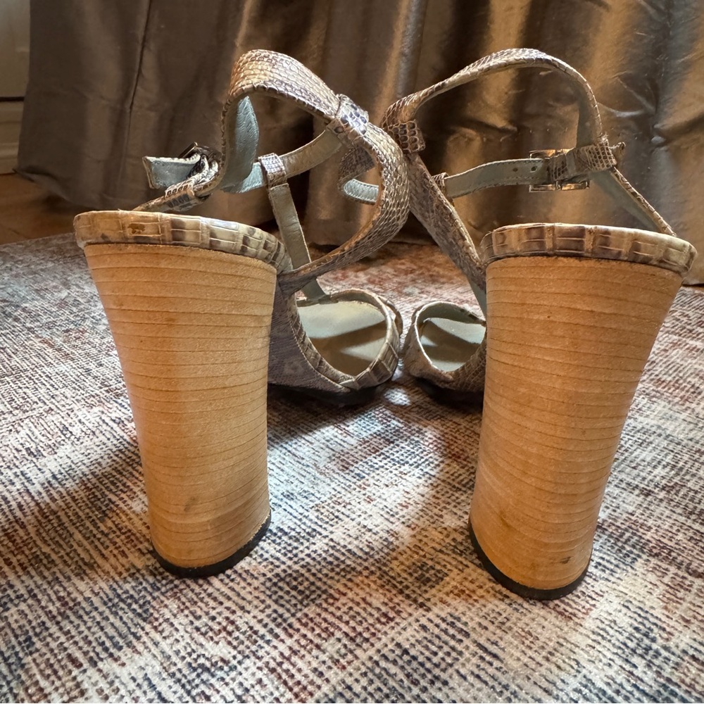 Gucci Women's Vintage Python Leather Strappy Sandals Wood Block Heels 7.5 - Picture 5 of 11